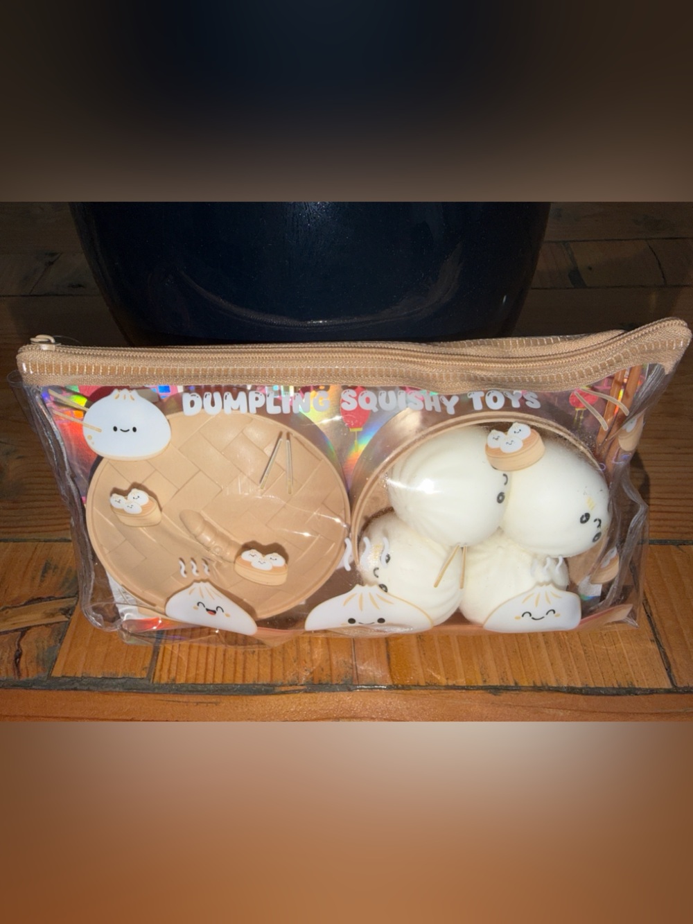 Mini Dumpling (4) white with face Squishy Toys Set - includes chopsticks & case